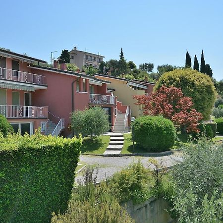Apartment Joan Miro With Pool Bardolino Buitenkant foto