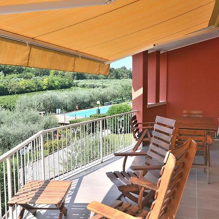 Apartment Joan Miro With Pool Bardolino Buitenkant foto