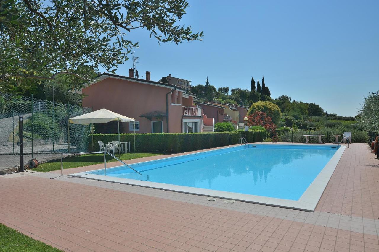 Apartment Joan Miro With Pool Bardolino Buitenkant foto