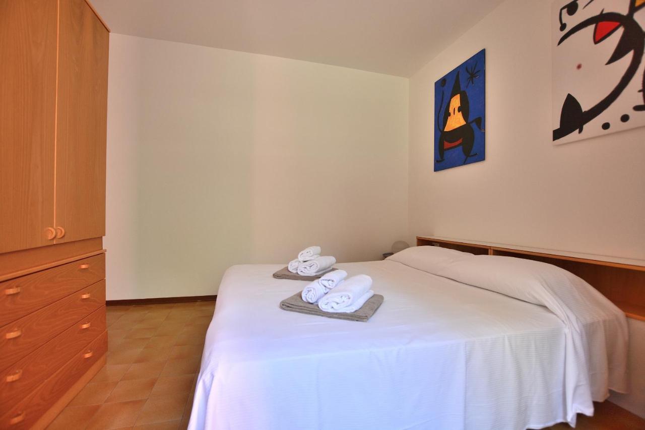 Apartment Joan Miro With Pool Bardolino Buitenkant foto
